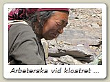 Arbeterska vid klostret Hemis Gulpa